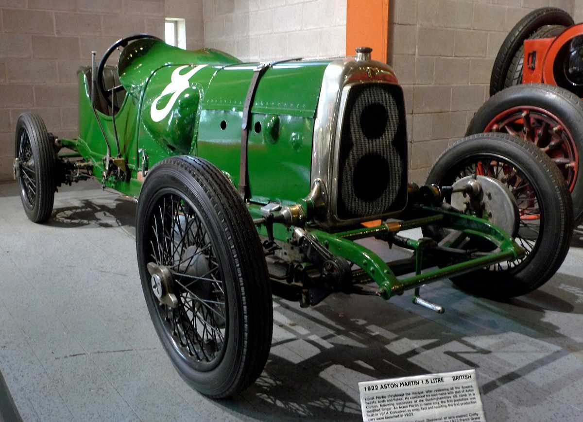 L1010279.JPG - A very early Aston Martin voiterette.